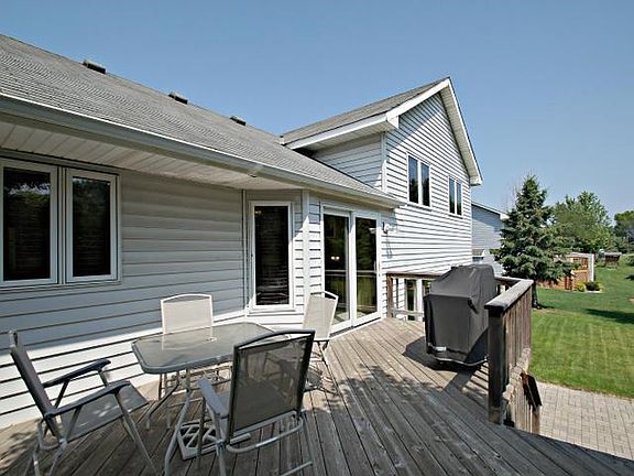 Huge deck just off the kitchen, perfect for grilling!