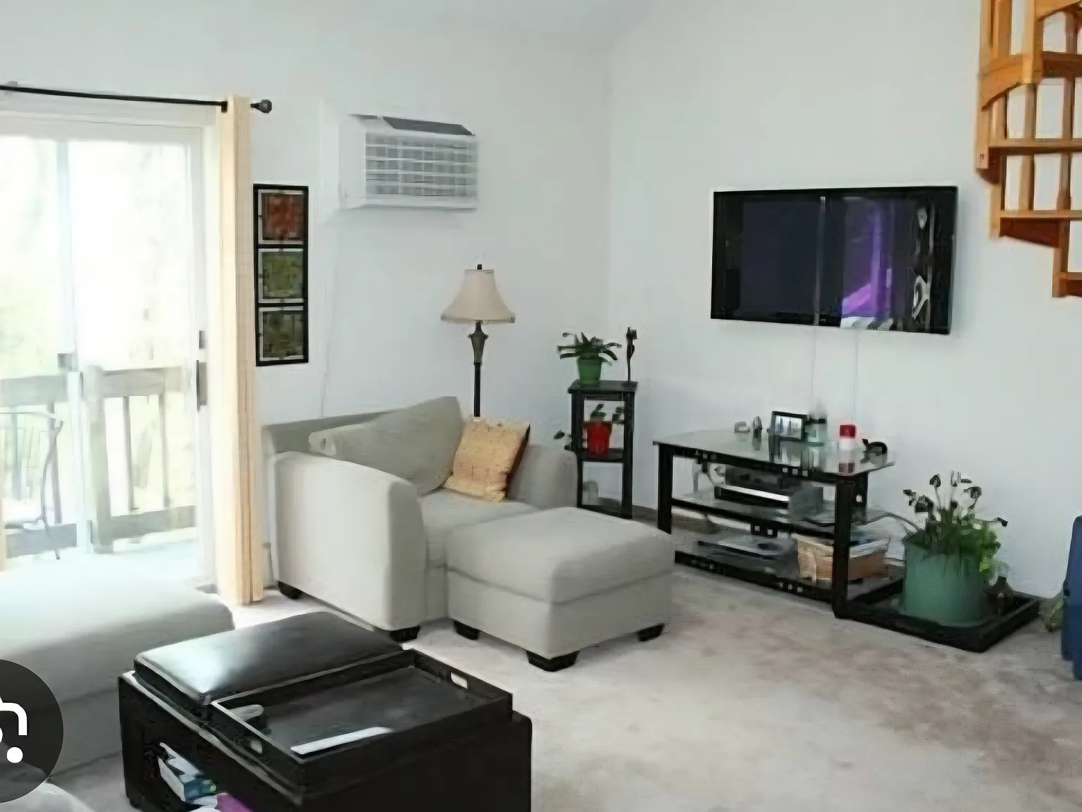 2 bed, 1100 sqft, $2,100 — Photo 2