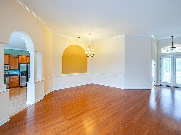 3rd image of 5454 Vintage View Blvd