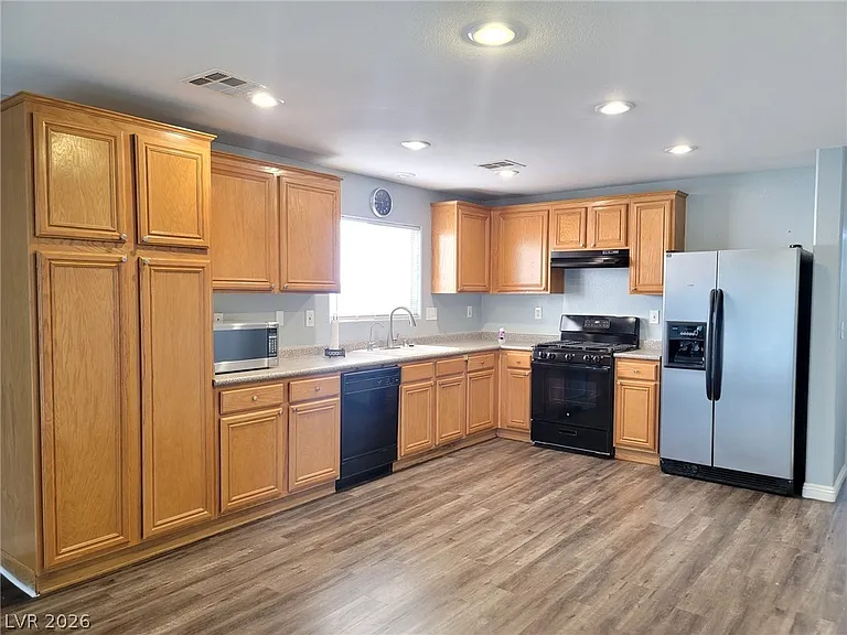 6172 Freedom Flag Ave — Photo 5