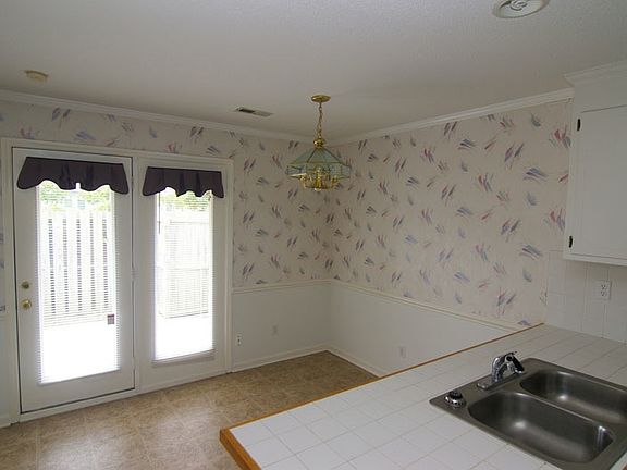 4th image of 3815 W3 Sterling Pointe Dr