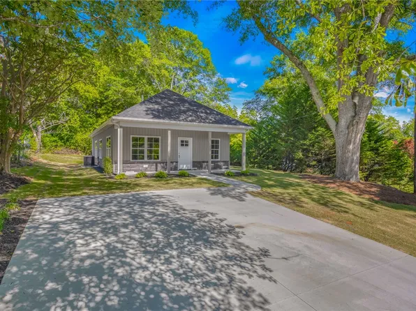 219 Maplecroft St, Liberty, SC 29657