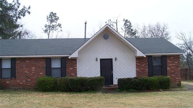 2nd image of 3814 Highpointe Dr