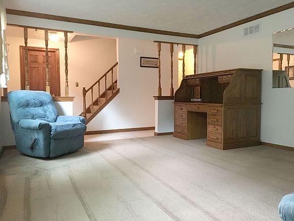 3rd image of 3117 Meanderwood Dr