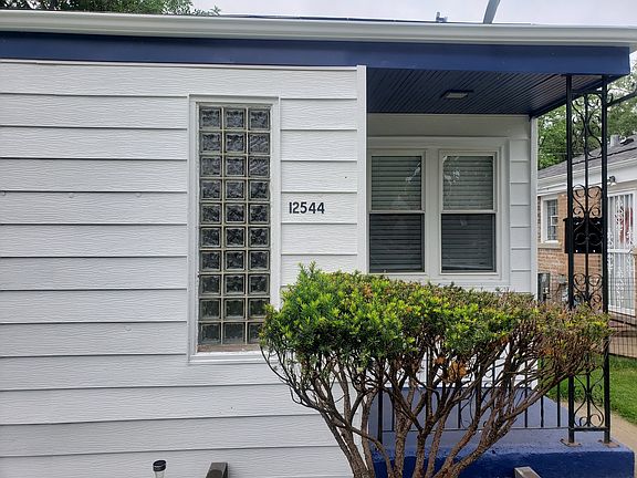 3rd image of 12544 S Elizabeth St