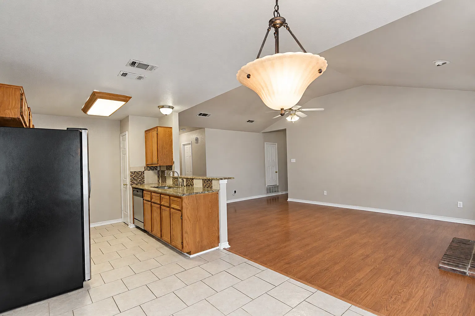 4906 Chad Dr, Killeen — Photo 4