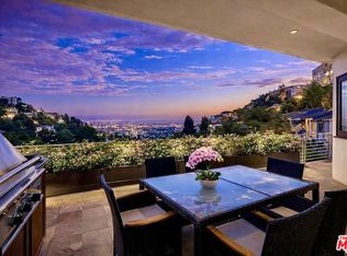 8835 Evanview Dr, Los Angeles, CA 90069
