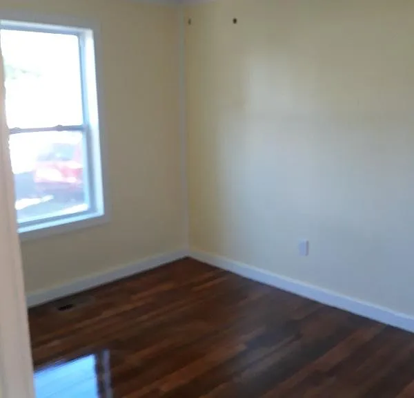 241 Jefferson Ave — Photo 7