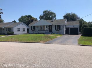 65 Spicer Ave, Groton, CT 06340