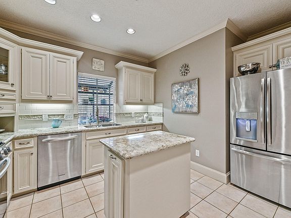 3rd image of 18506 Denise Dale Ln