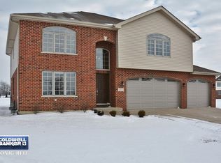 4817 W Falcon Ct, Monee, IL 60449