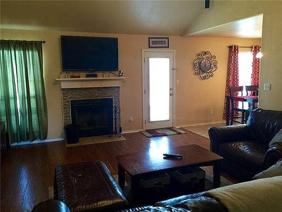 5th image of 310 Sugarloaf Ave
