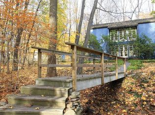 2946 N Sugan Rd, New Hope, PA 18938