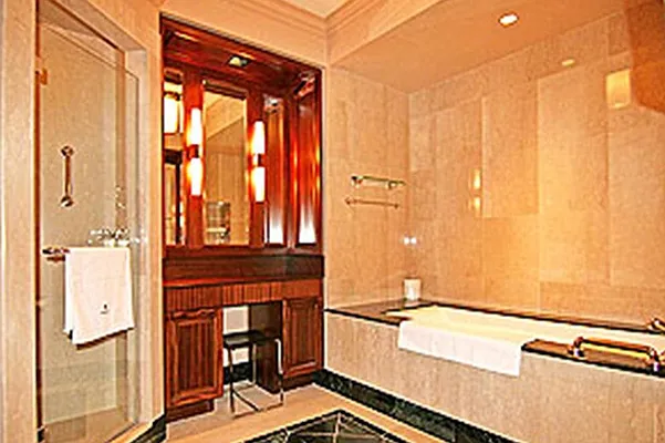 Rented by Corcoran | media 27