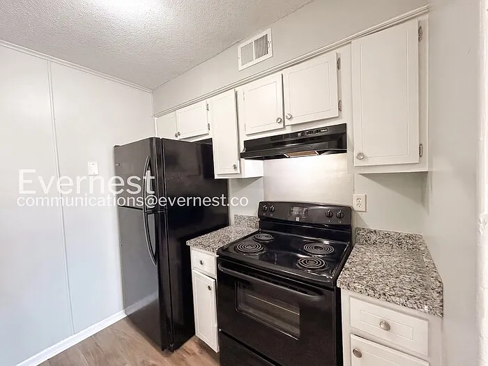 4029 Socorro Dr — Photo 6