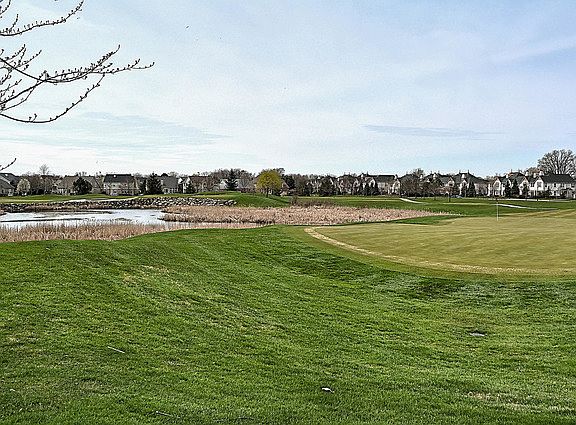 5th image of 2086 Broadmoor Ln