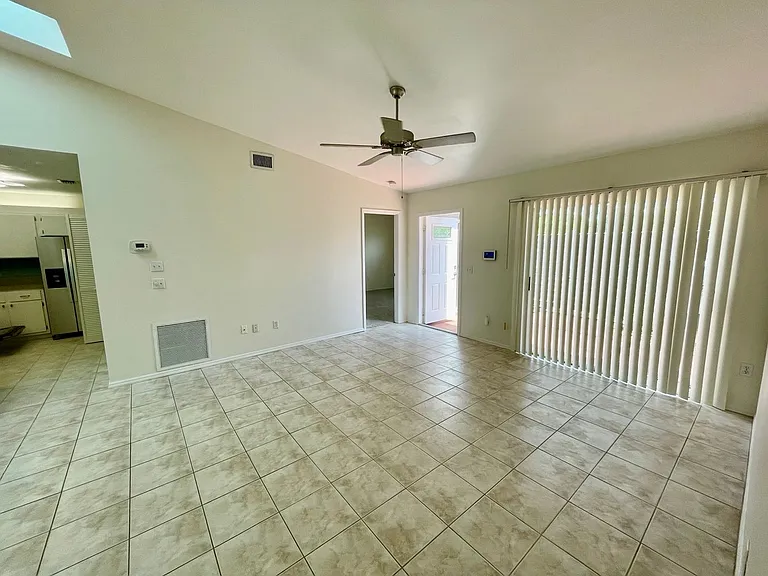 3300 Loveland Blvd #1602 — Photo 3