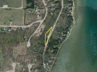 1400 S Nanagosa Trl, Suttons Bay, MI 49682