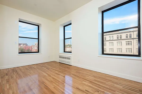 Rented by Compass | media 7