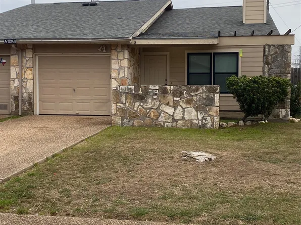 1304B Conway Dr, San Marcos, TX 78666