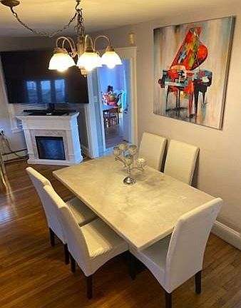 4th image of 22 Forest Hill Ave