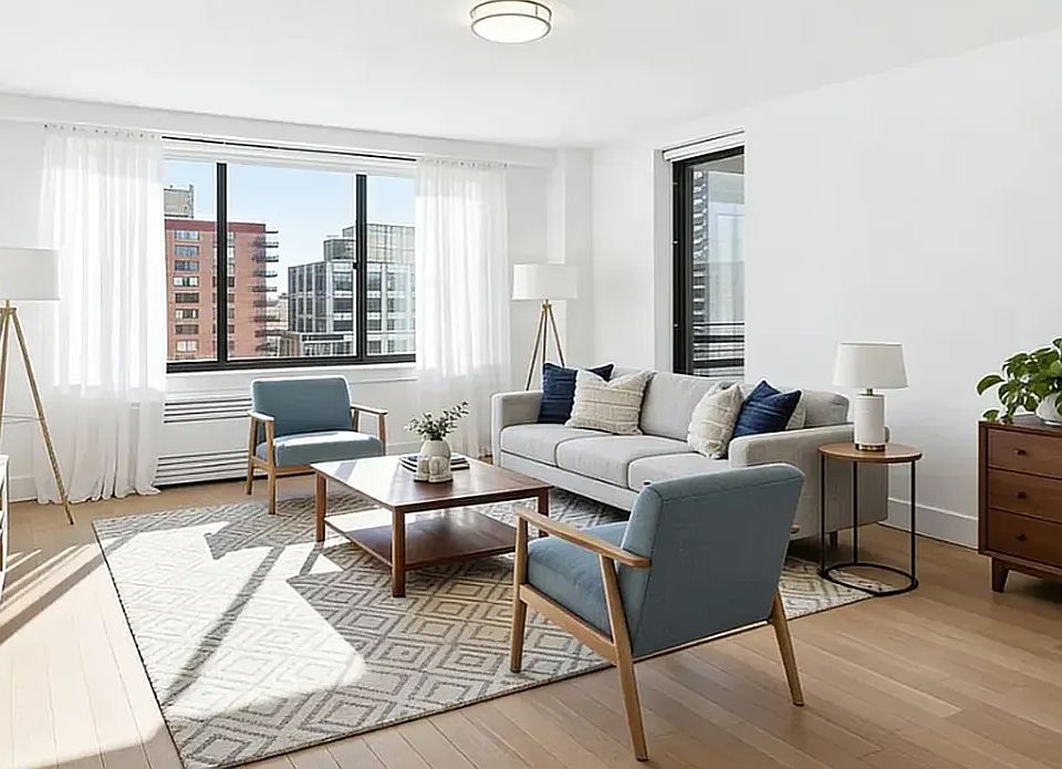 2 bed · 1 bath · 950 ft² in Upper West Side, Manhattan