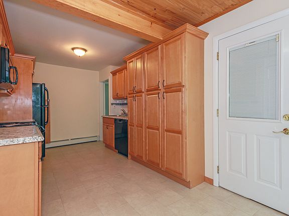 Kitchen - newly renovated