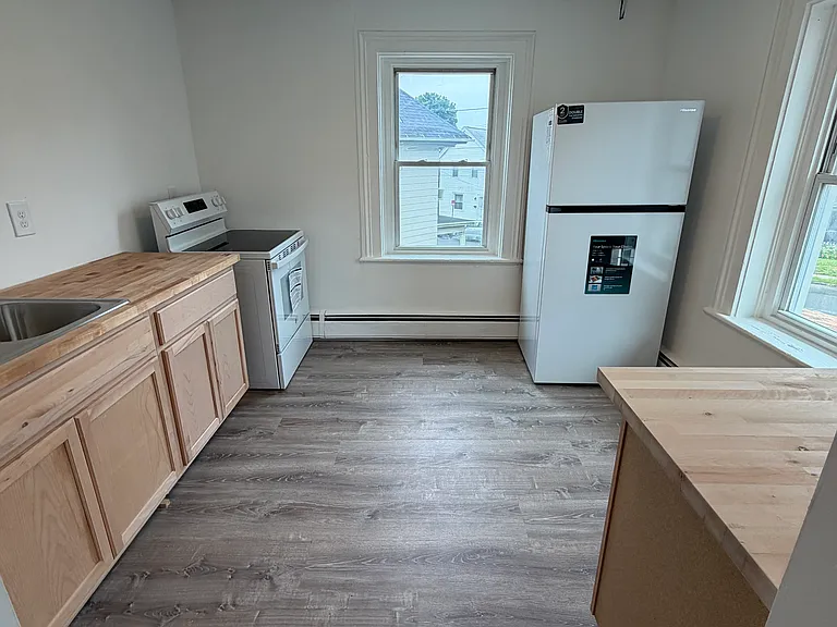 38 Prince St #2 — Photo 7