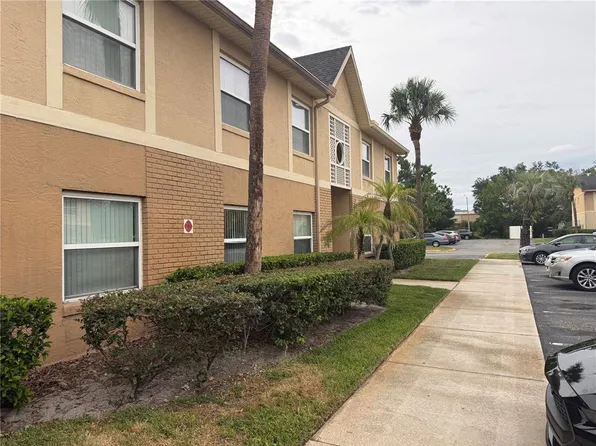 9800 Turf Way APT 1, Orlando, FL 32837