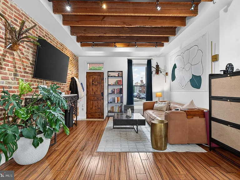 3200 Fleet St — Photo 19