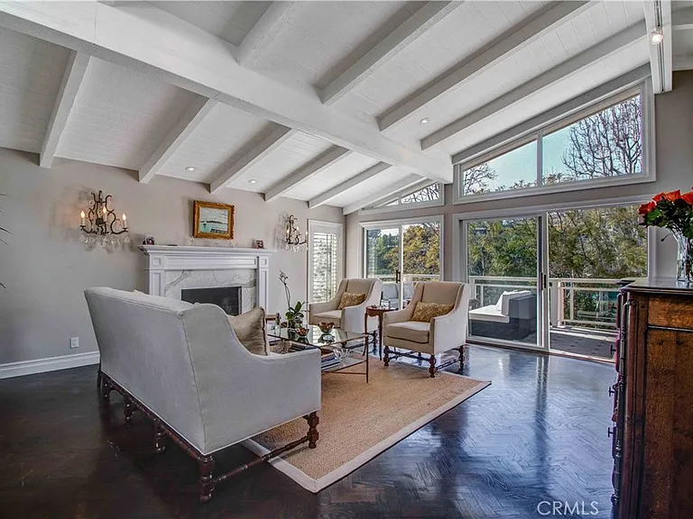 255 Emerald Bay — Photo 8