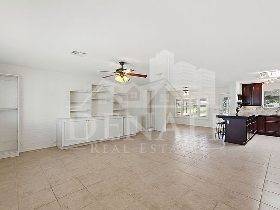 3rd image of 10747 W Hope Dr