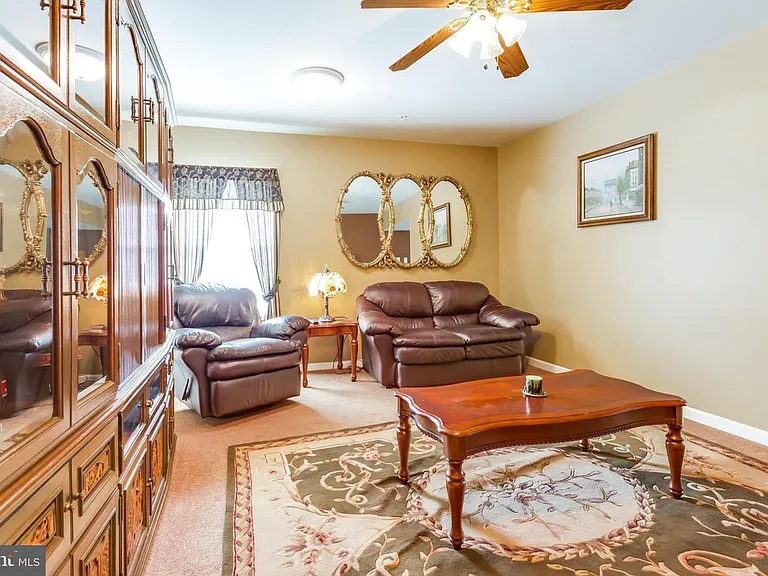 4287 Talmadge Cir — Photo 12
