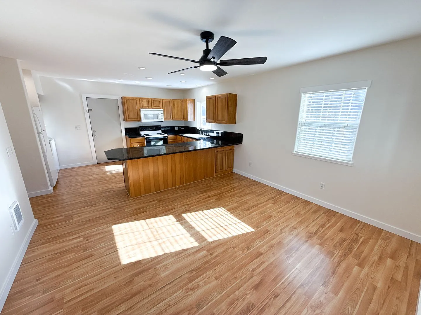 1 Bed/1 Bath Cottage Style Home — Photo 3