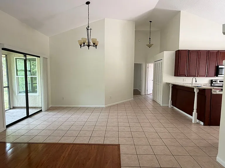 7386 Spring Villas Cir — Photo 6
