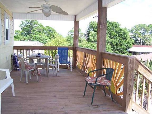 2nd image of 843 Desoto Ave