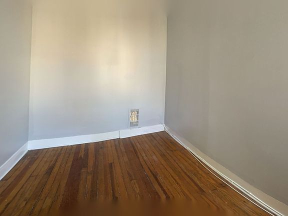 2nd image of 1947 S Salford St