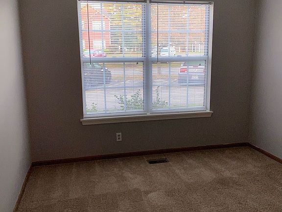 2nd image of 1161 Wells St #1