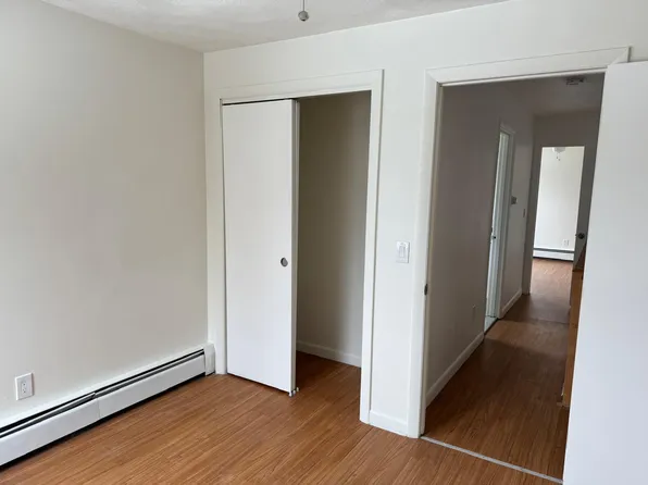 7 Gage St, Providence, RI 02909