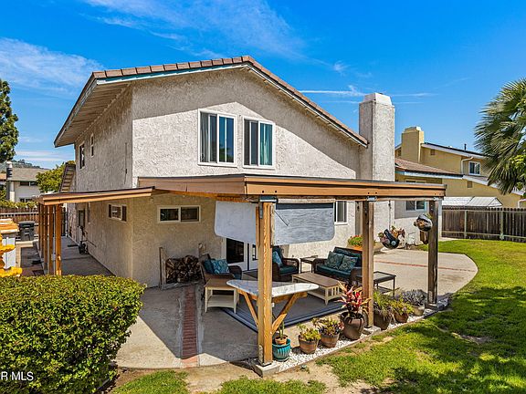 2nd image of 3542 Castano Dr