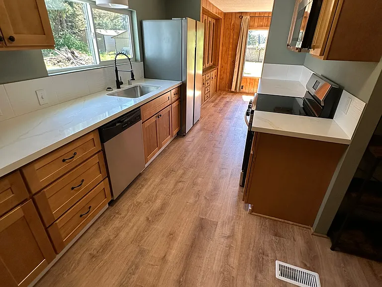 13016 Military Rd SE — Photo 16