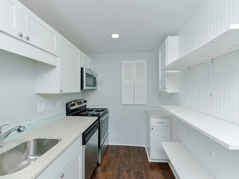 30 South St #A — Photo 7