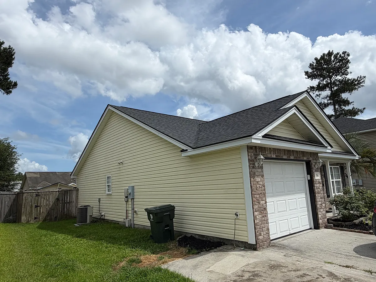Building Photo - 306 Springdale Ct