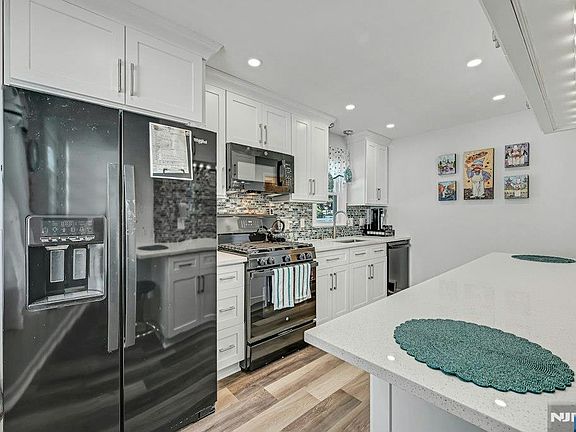 5th image of 38-59 Taylor Road