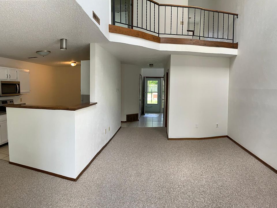 1st image of 62 Stoney Creek Dr #62