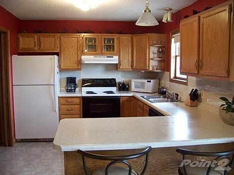 Ktichen is spacious.