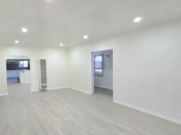 1141 W Gage Ave, Los Angeles, CA 90044