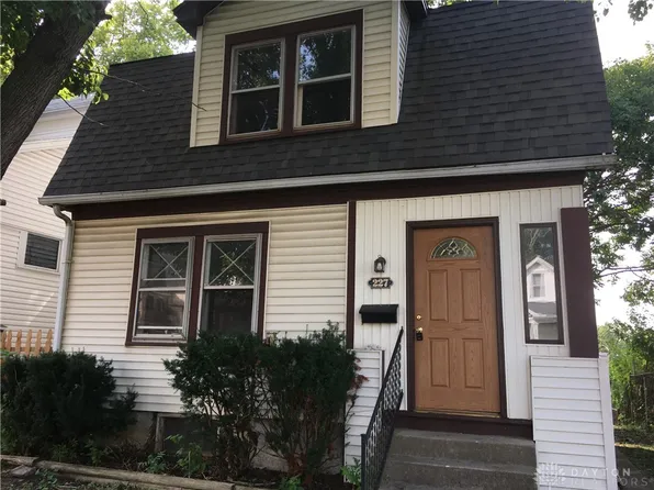 227 Indiana Ave, Dayton, OH 45410