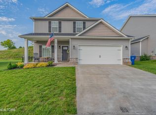 102 Deerberry Ln, Oak Ridge, TN 37830