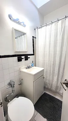 Rented by Oxford Property Group | media 10